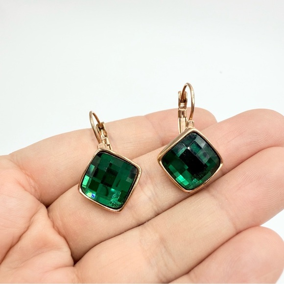Emerald Green Gold Tone Hoop Earrings - Picture 1 of 5